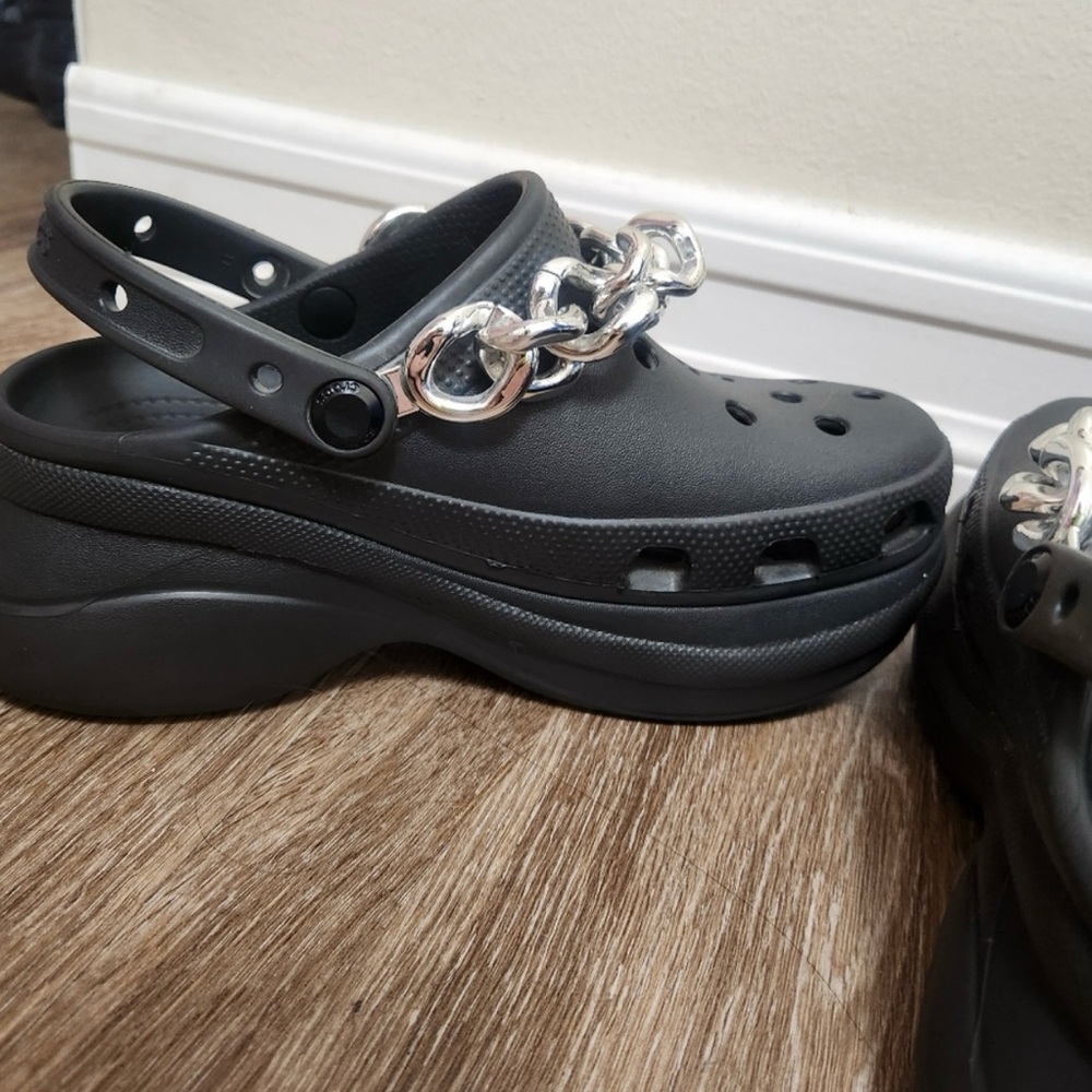 Crocs with chain - Picture 4 of 5
